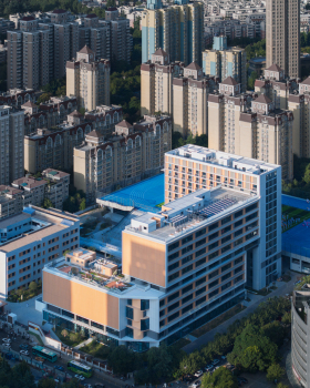 西安高新一中扩建及社会共享停车场丨中国西安丨中国西南建筑设计研究院曲培青工作室