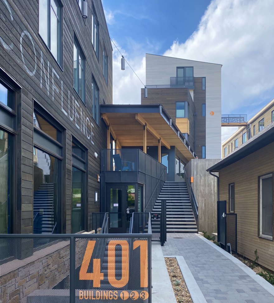 艺术的交融 境·界(这里The E·terior由于E·terior不是常规单词,E可能代表独特概念创造,terior类似interiorexterior词根有内外之意,结合A Confluence of Art整体艺术氛围,推测E·terior是营造独特概念境·界,和艺术的交融在主题上也匹配) -72