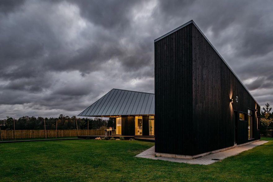 爱沙尼亚阳光追踪住宅,温暖与自然的共生-6