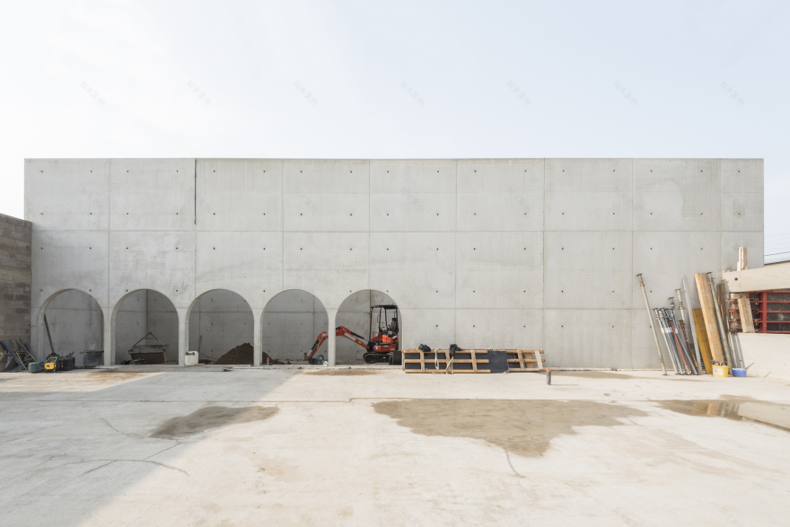 COUR 殡仪馆丨法国丨GENS-19