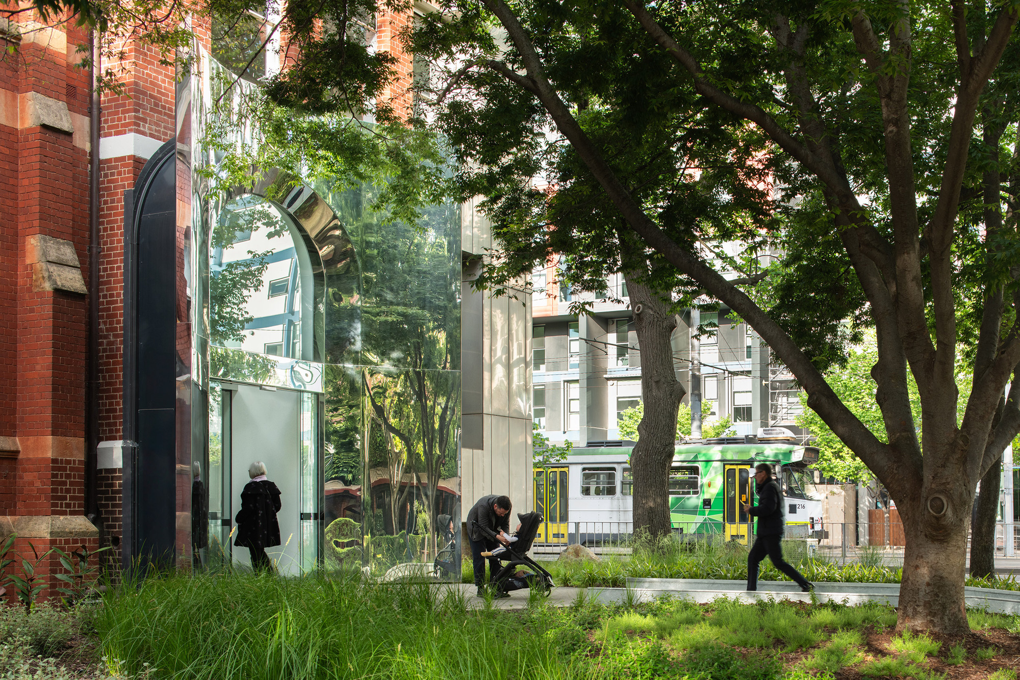 Potter Museum of Art / Wood Marsh-10