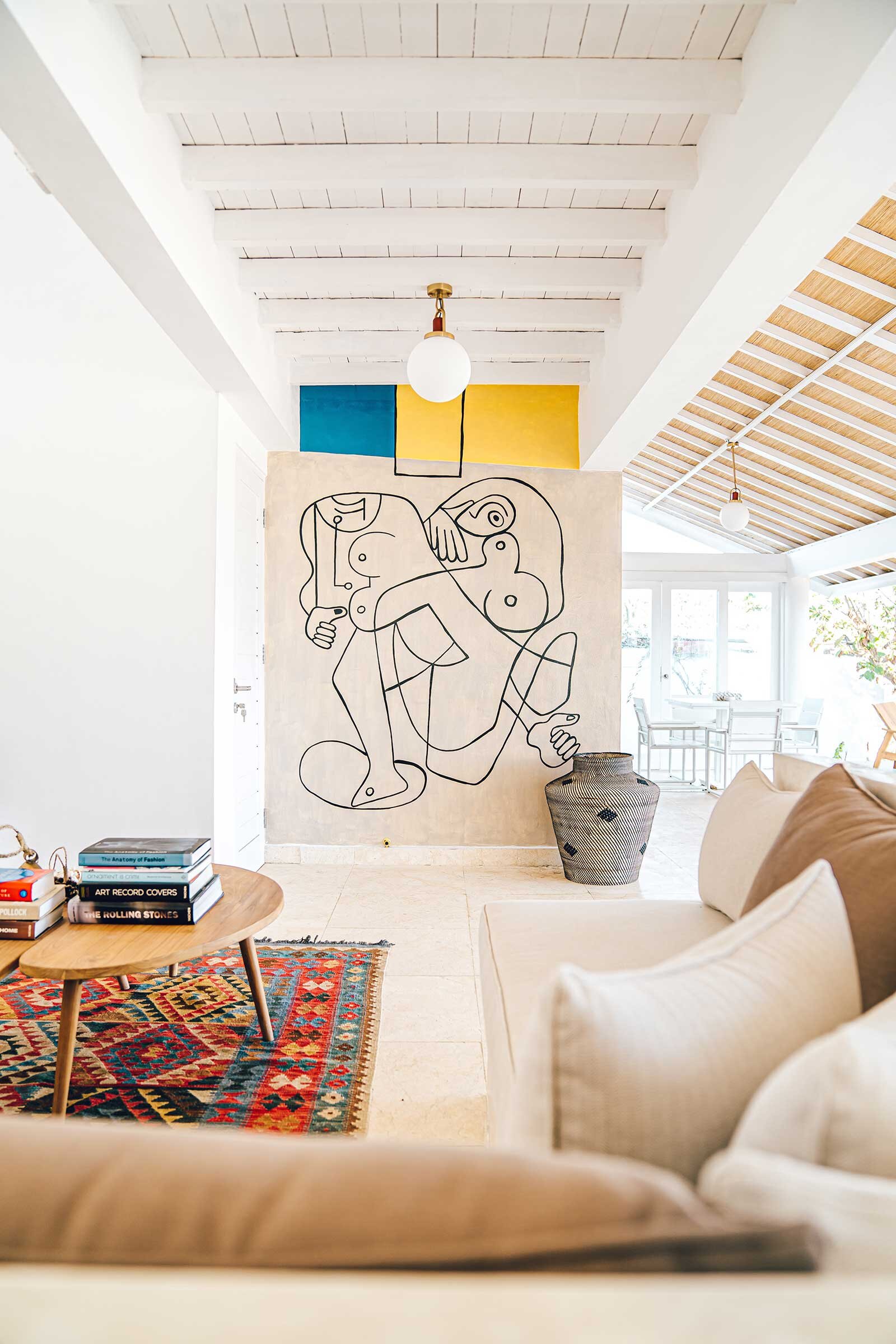 An Island Villa and Buzzing Beach Club Hotel in Bali — Design Anthology-2