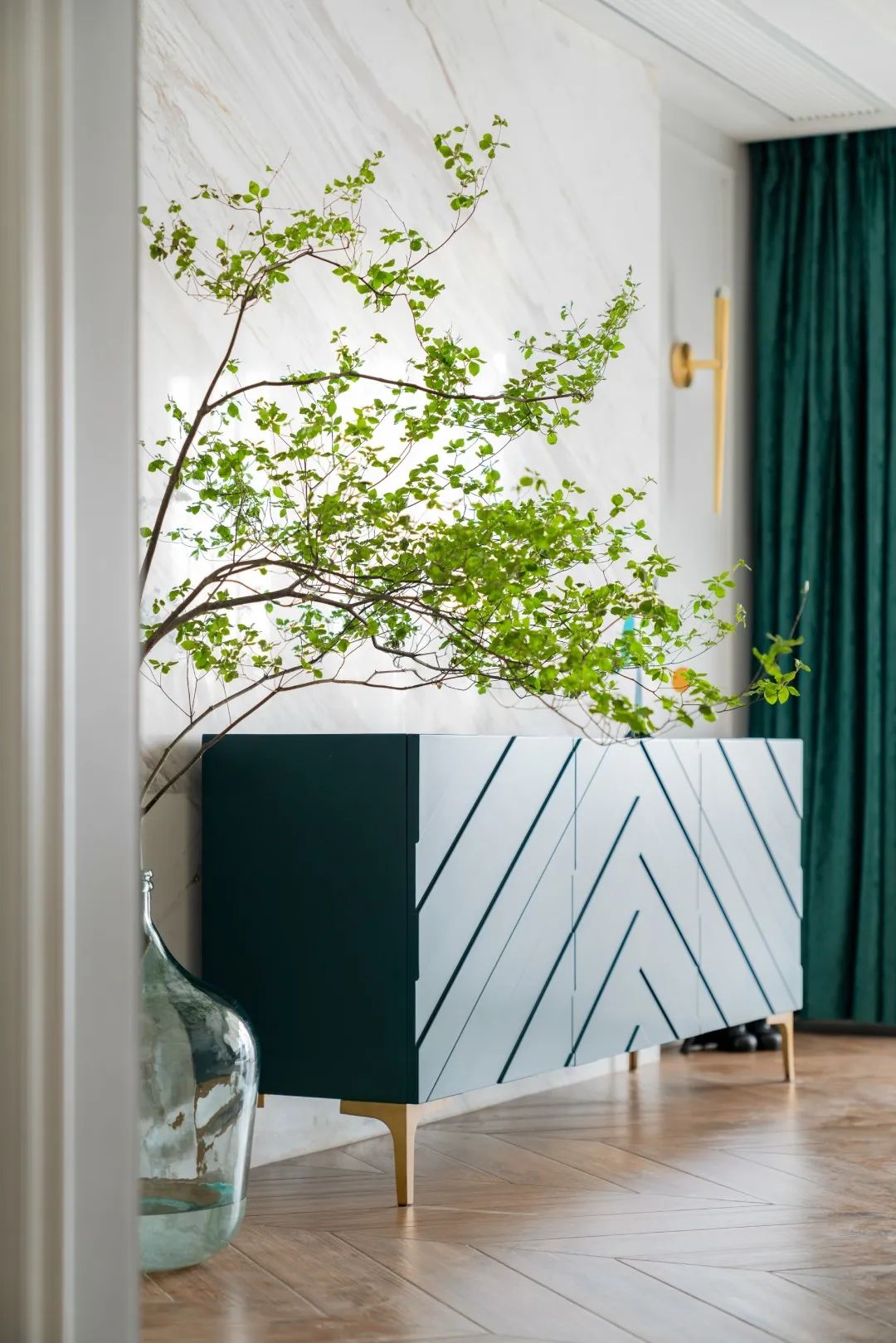 约克郡湖畔的“浮生一梦” | 复合空间设计与生活品质的完美结合-34