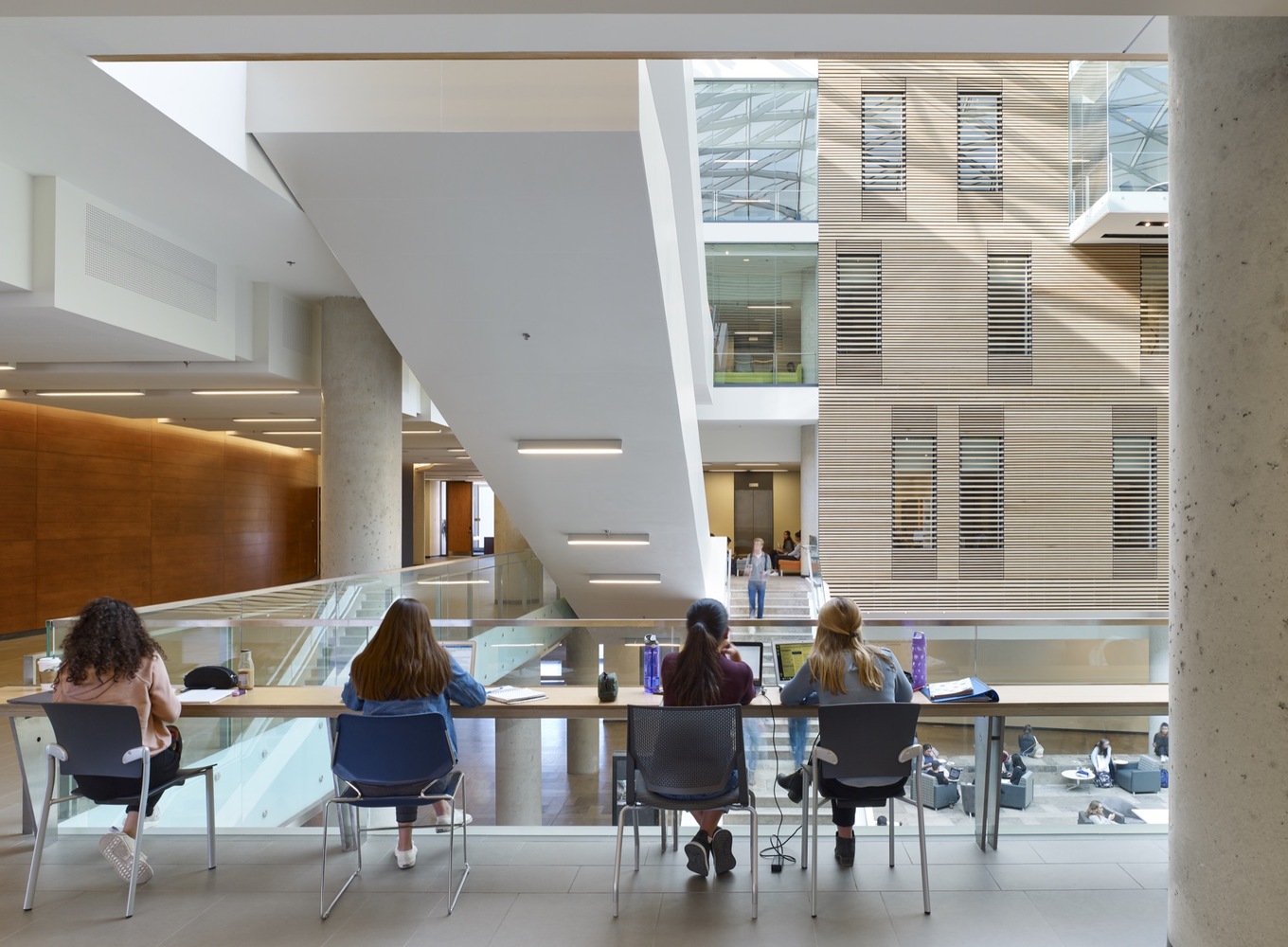 拉扎里迪斯厅-37