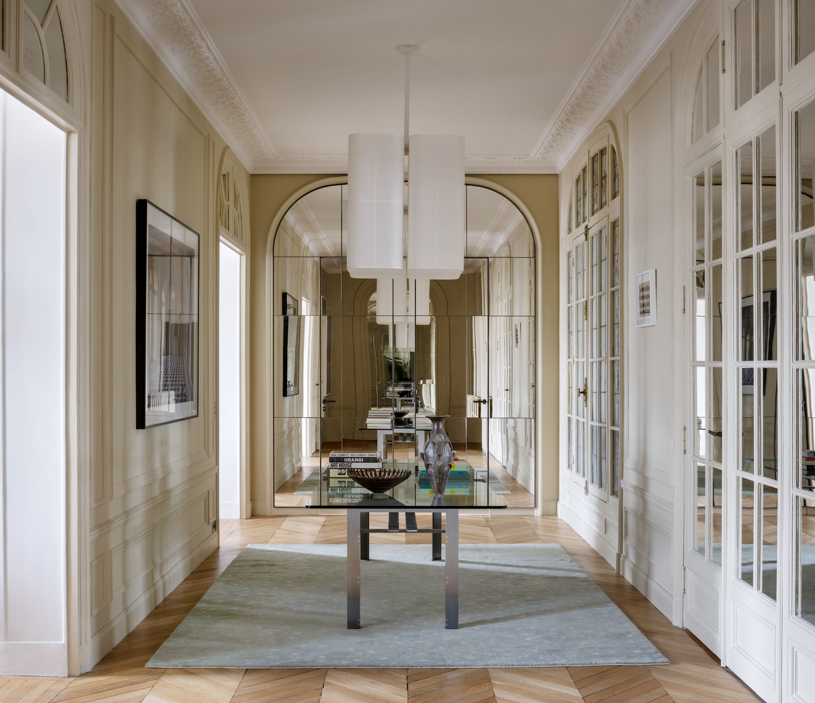 巴黎优雅公寓的重生 | Haussmann 风格与现代元素的完美融合-1