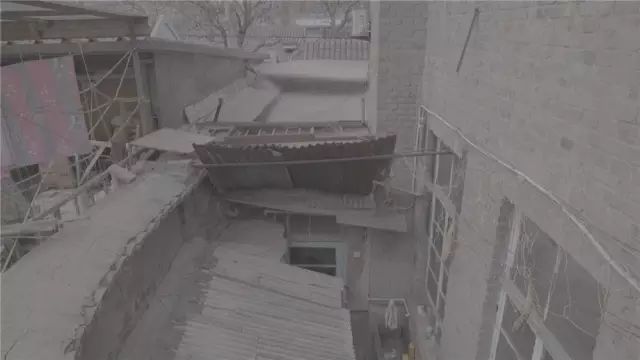 那些曾刷爆朋友圈的“爆改蜗居”，居住一年之后，后续惨状却是…-28