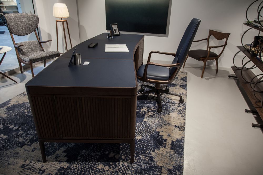 Office Desks That Suit Your Style, Whatever It May Be-12