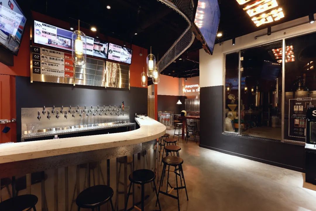 疫情下的实体救赎——精酿社区客厅“啤气”空间重生-89