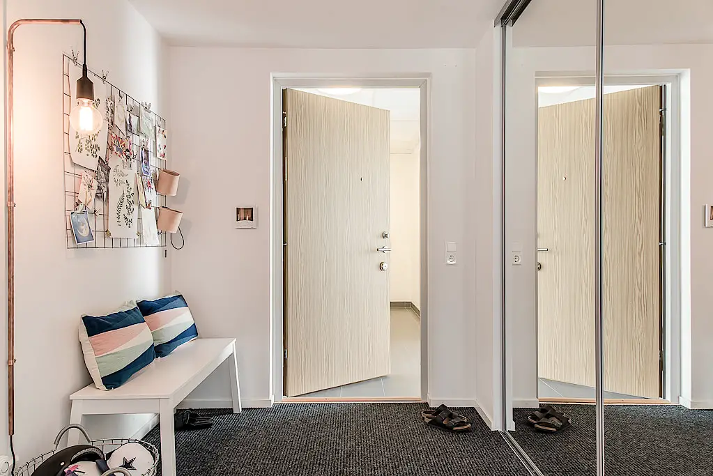 瑞典 81 平米公寓的半开放式厨房设计-16