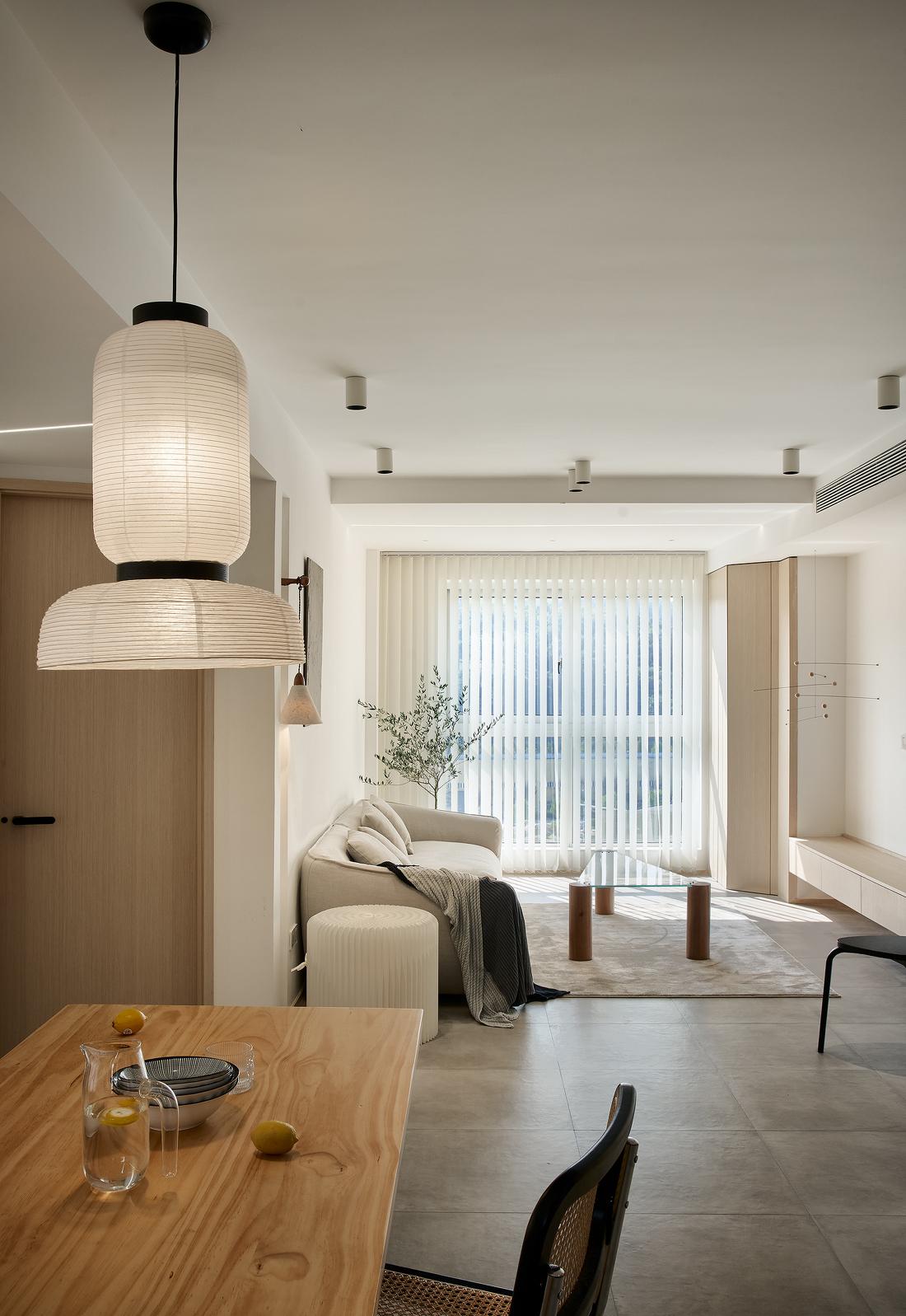 悠然自得 · 开放式餐厨与明亮客厅的断舍离生活美学-14