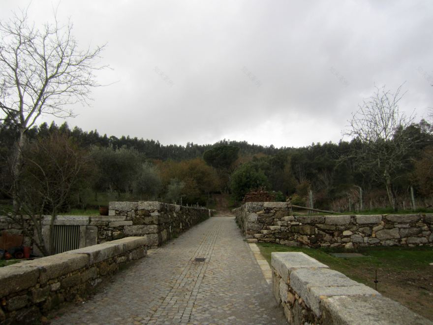 葡萄牙古农场住宅修复与改造-49