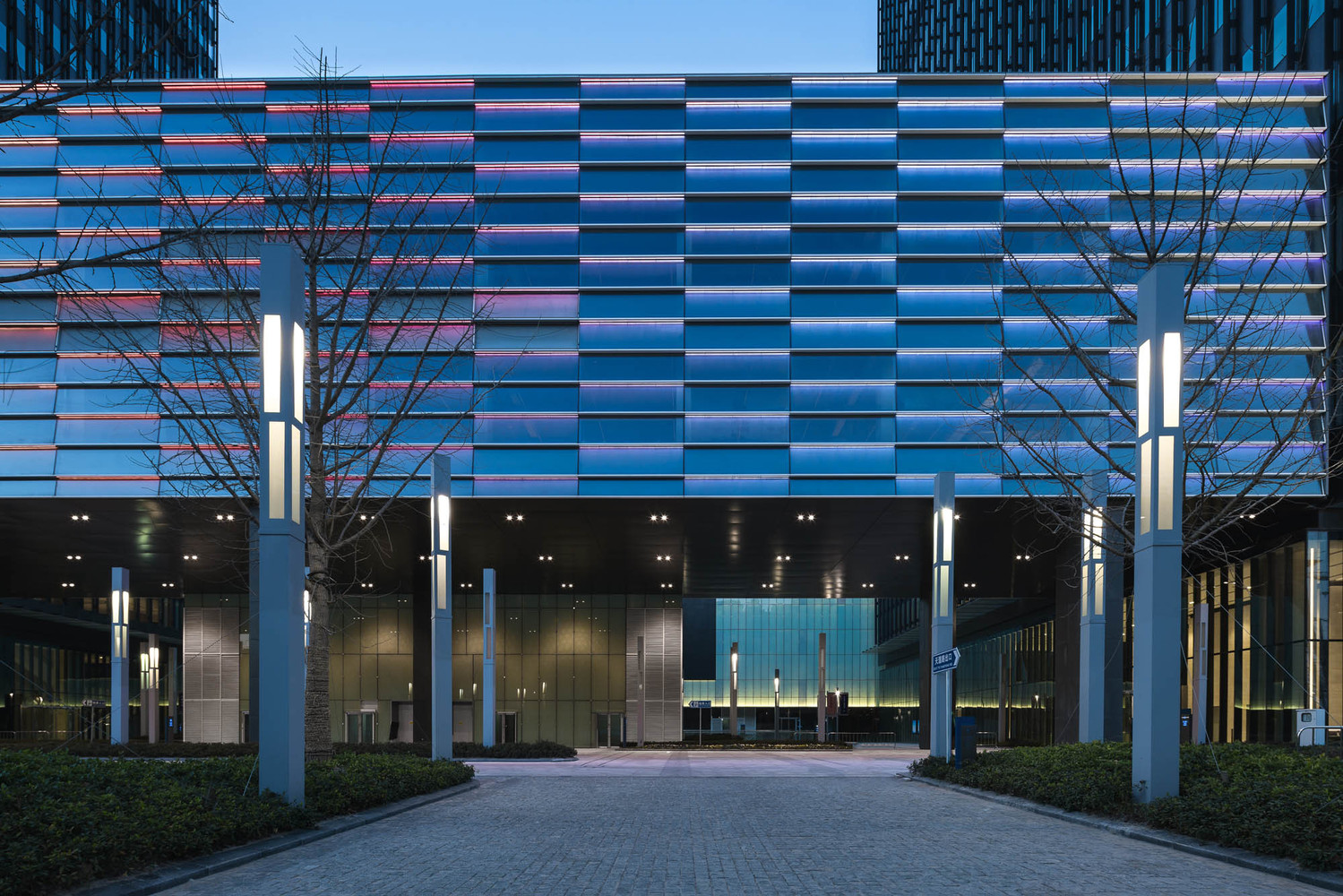 Shanghai Landmark Center   Aedas-29