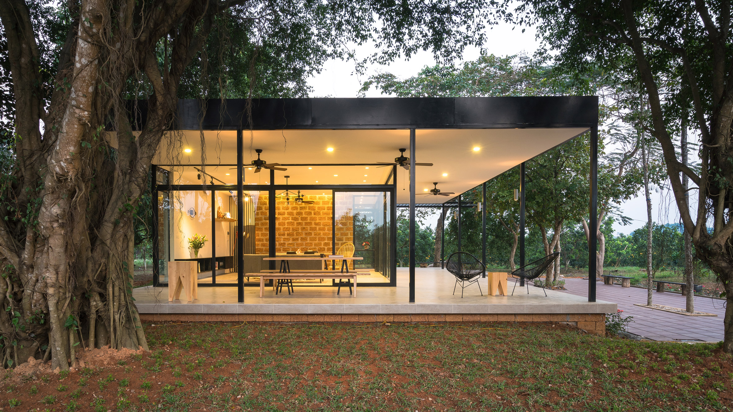 Idee Architects updates house on Vietnamese citrus farm with pavilion-like living space-21