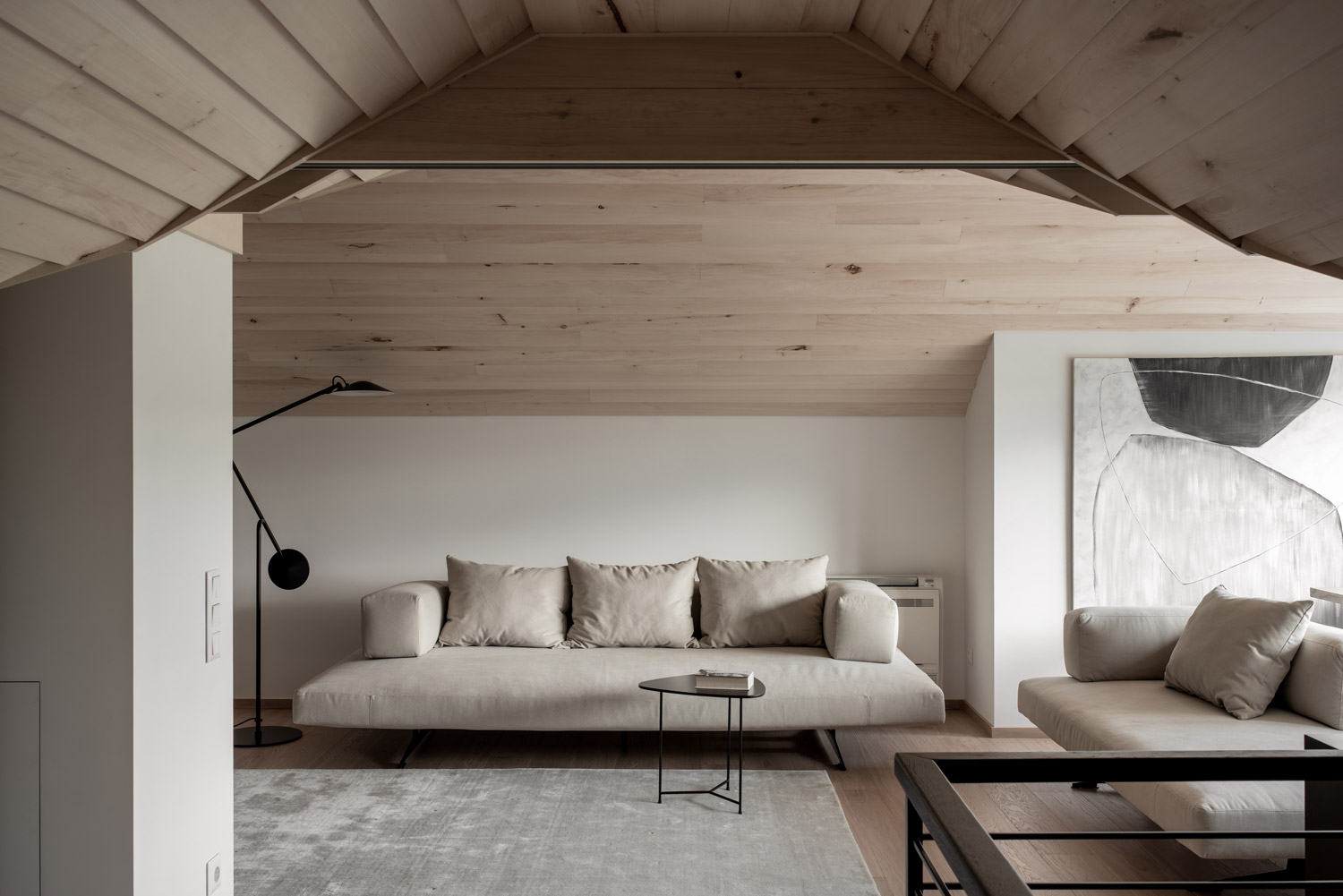 Under roof FORM Bureau-7