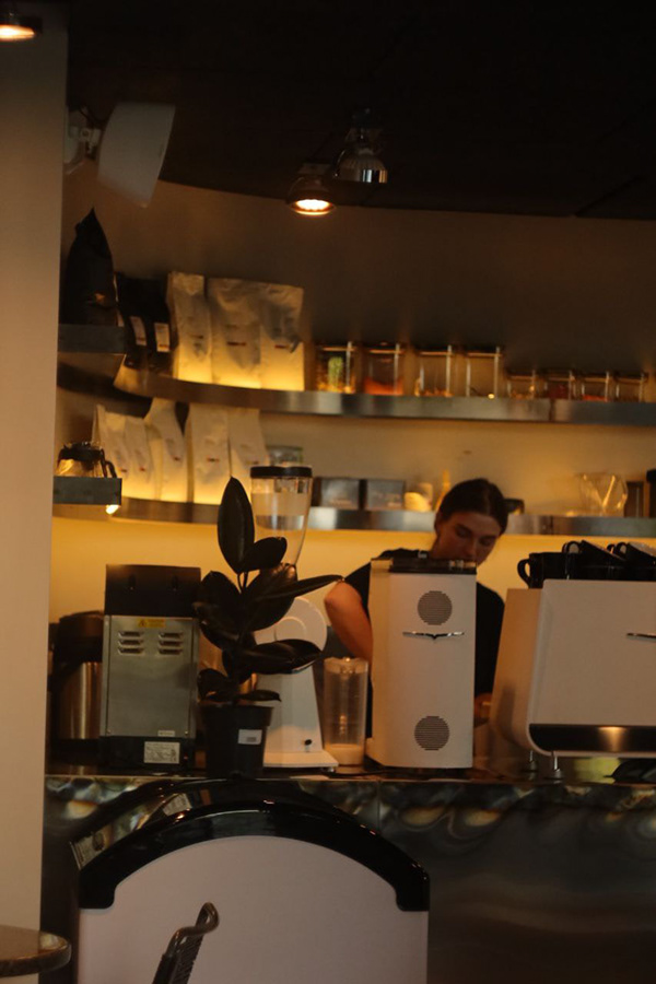 黑蜂蜜咖啡店丨乌克兰利沃夫丨Ustia Antoniuk-17