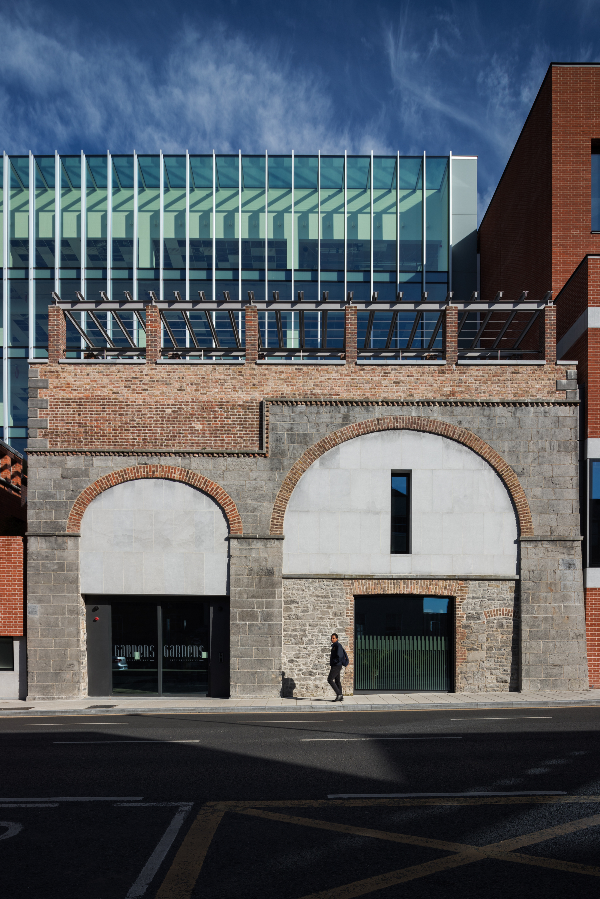 历史遗迹与绿色办公空间的完美融合-26