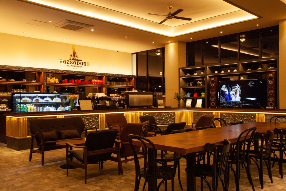 40 平现代艺术咖啡厅，诠释精致空间美学-7