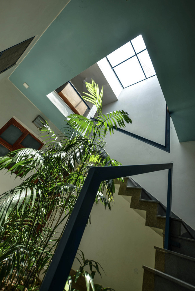 砖墙幕布 · 小空间大创意的办公室设计-37