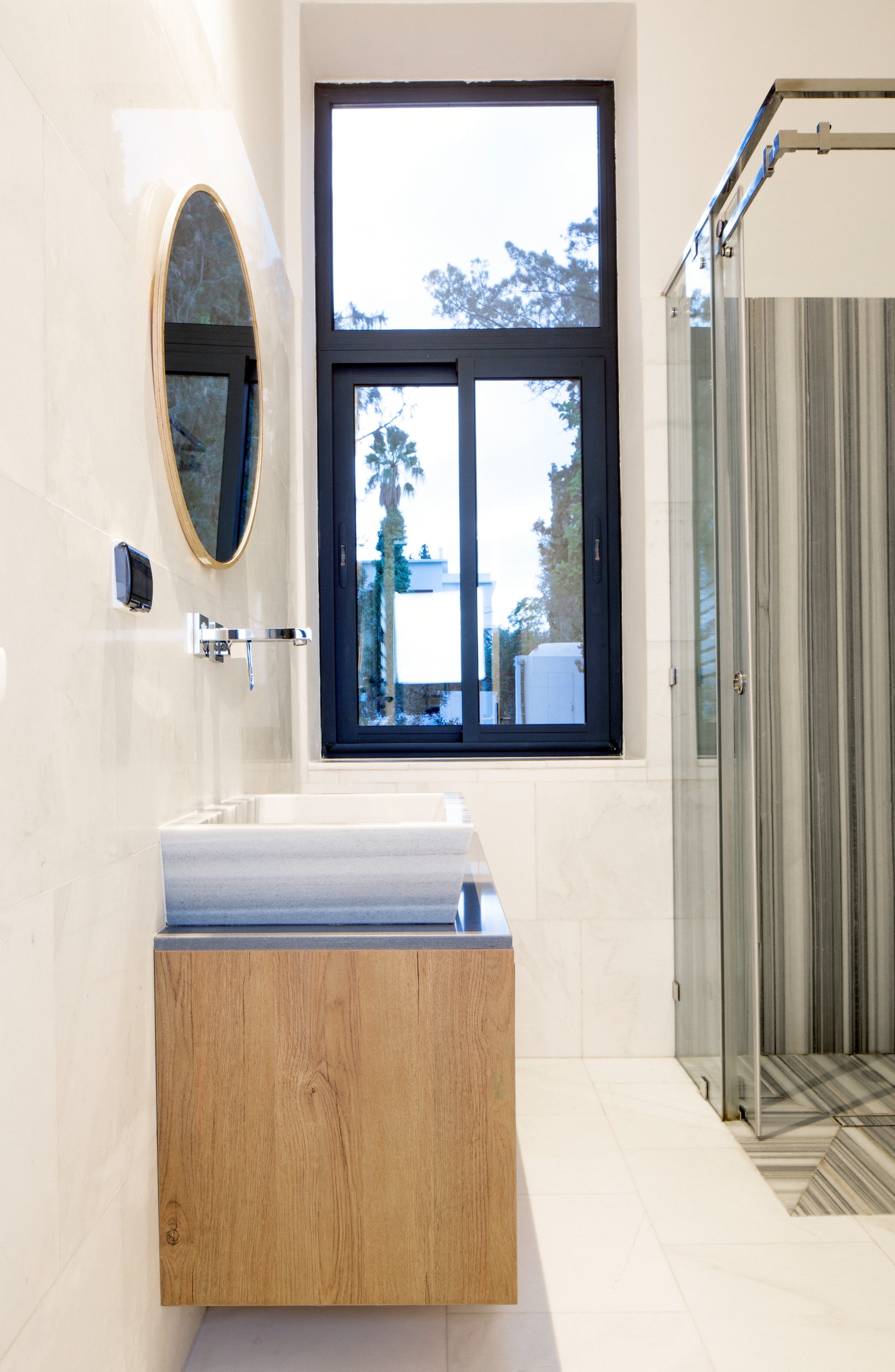 设计师夫妻的明亮禅意寓所-19