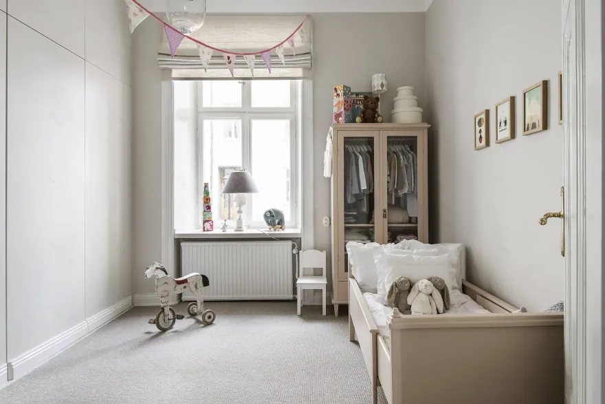 瑞典古韵两居公寓设计-12