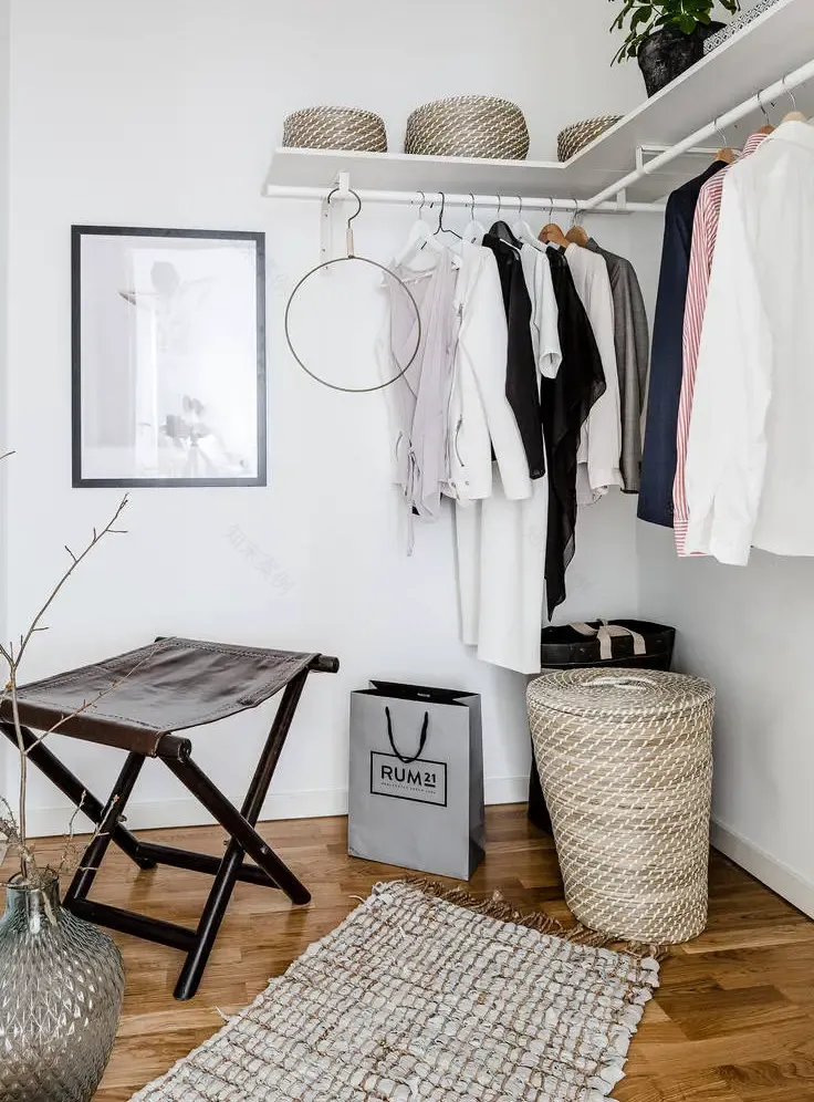 阁楼公寓的灰色魅力 | 超高天花板打造独特空间-20