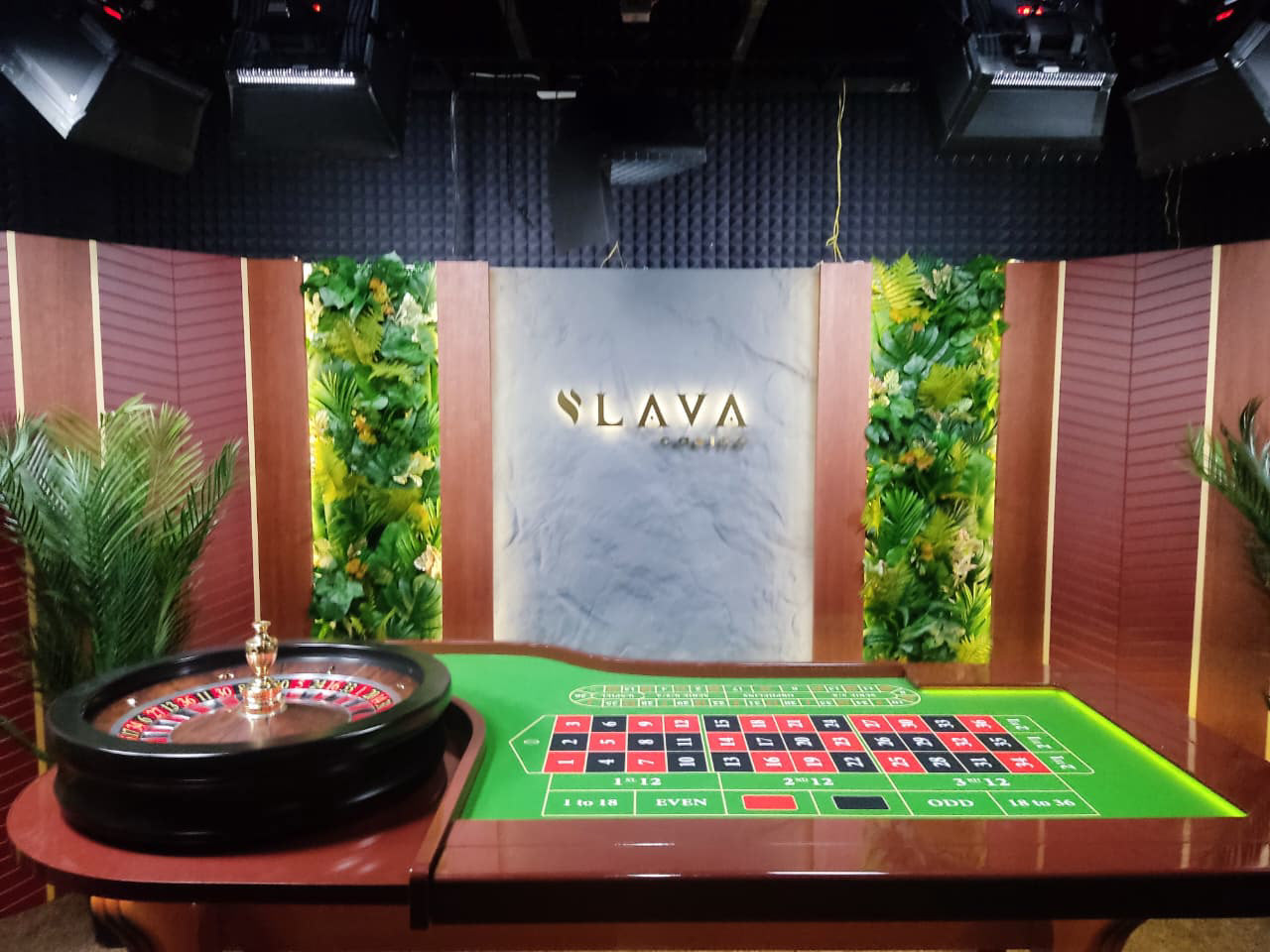 Brazilian Roulette VIP Room | Exclusive Casino Interior-8