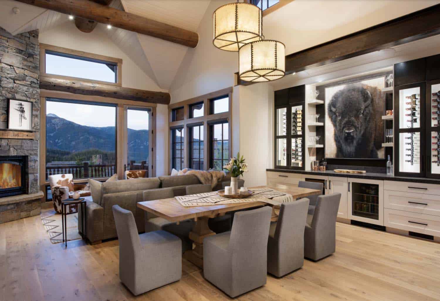 A rustic modern mountain cabin was beautifully reimagined in Big Sky, Montana-10