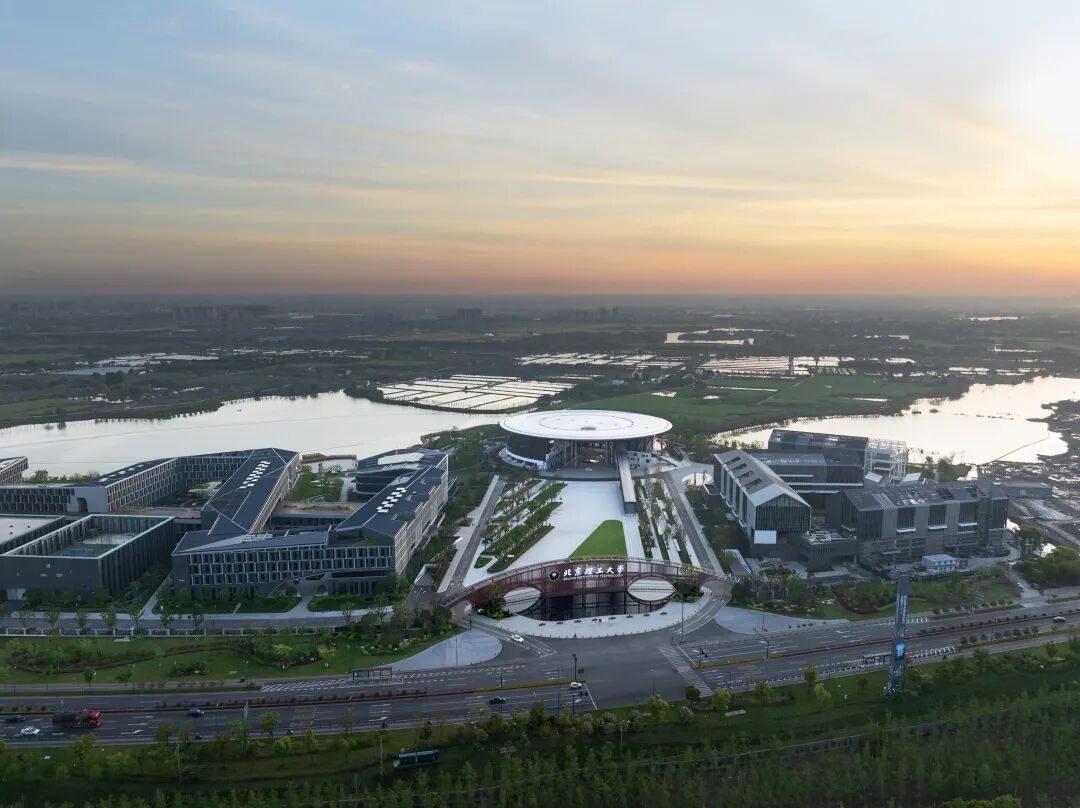 理工江南的技术重构│一合作品：北京理工大学长三角研究院图书馆-66