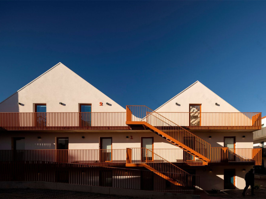 葡萄牙 António Granjo 混合用途综合建筑丨碎片-4