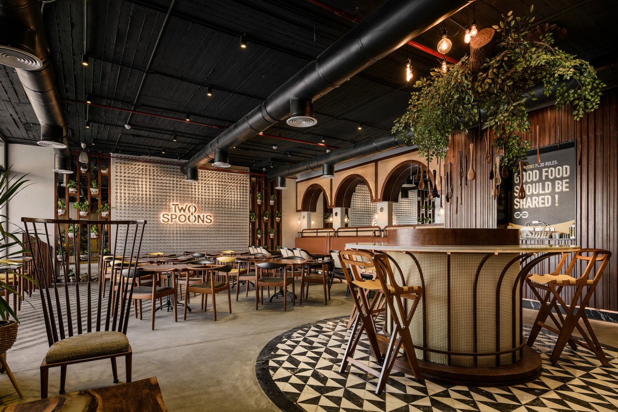 Design H71 Design Studio两个勺子 餐厅设计-2