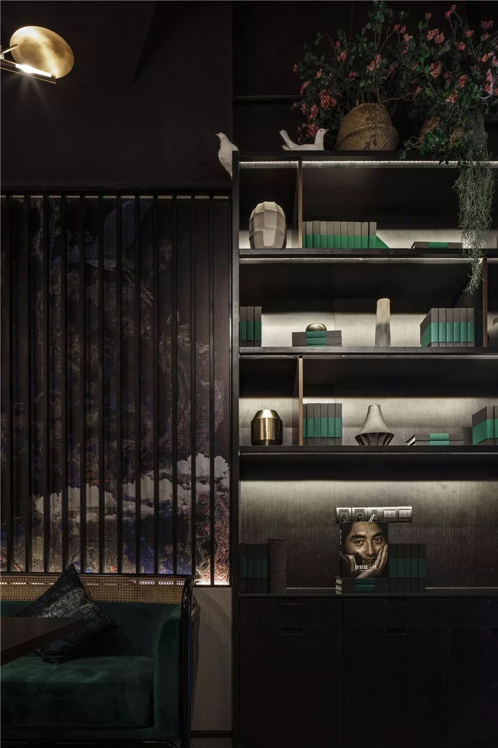 曾建龙打造“黛瓦宴” | 旧火车站中的新餐饮空间实验-95