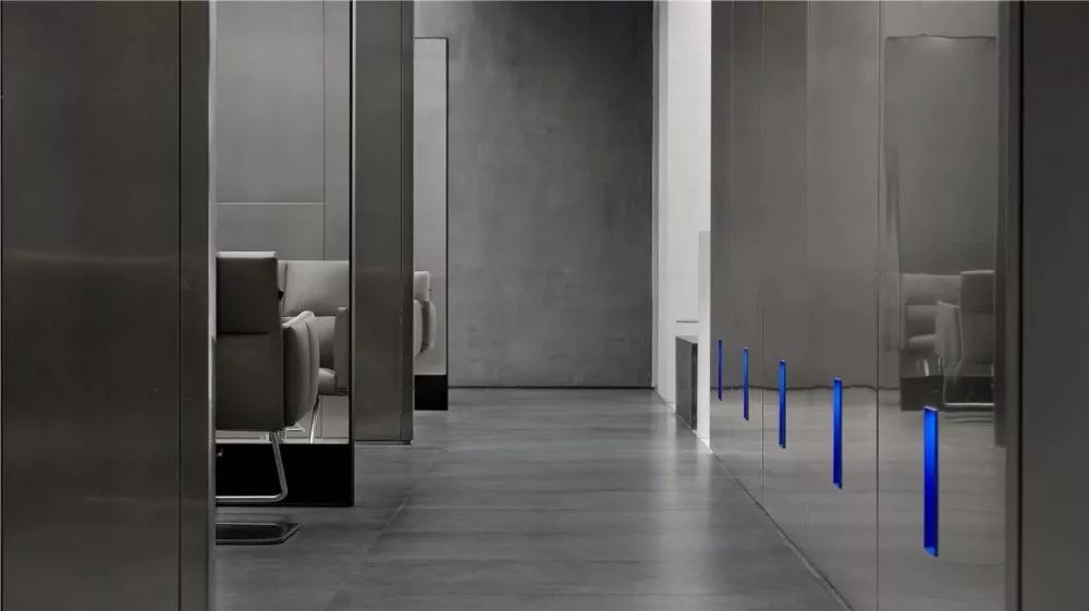 克莱因蓝,Color Visual-39