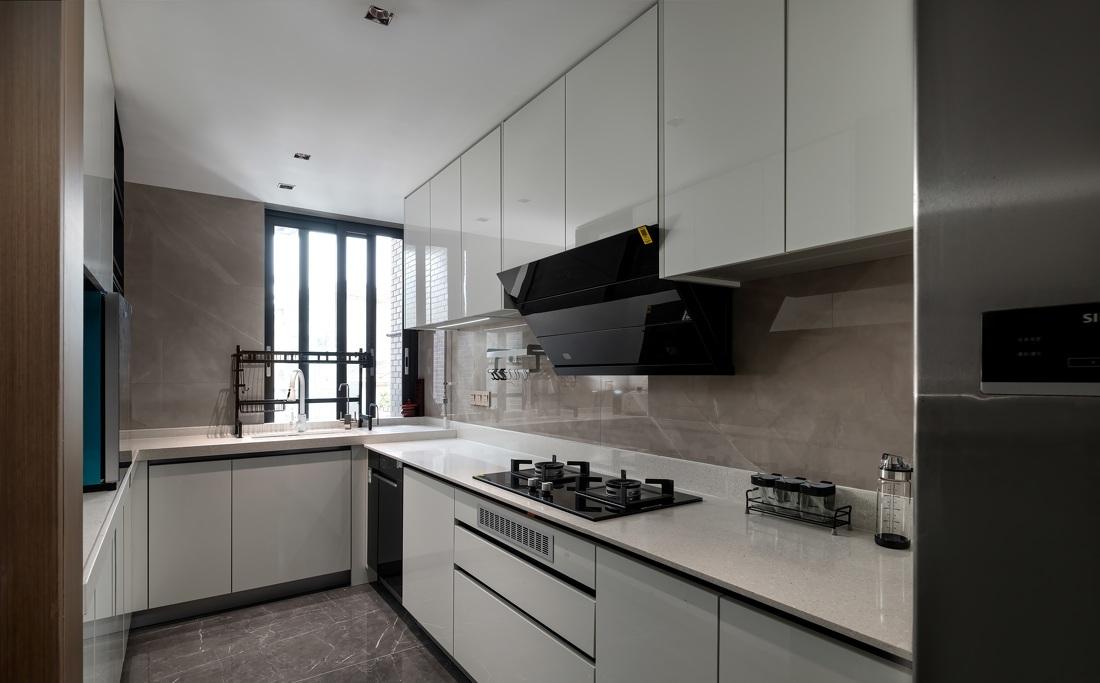 超大户型三代同堂的意式极简奢华设计-39