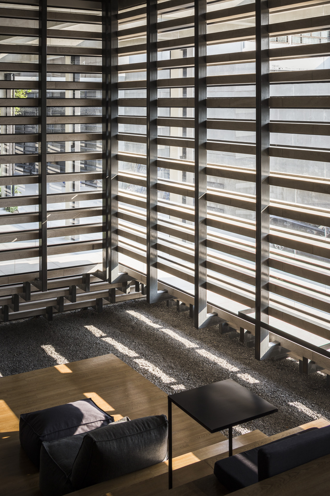 泰国废弃汽车服务中心变身高颜值设计社区-42