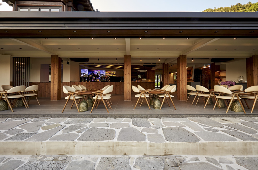 现代简约风格的餐厅设计-26