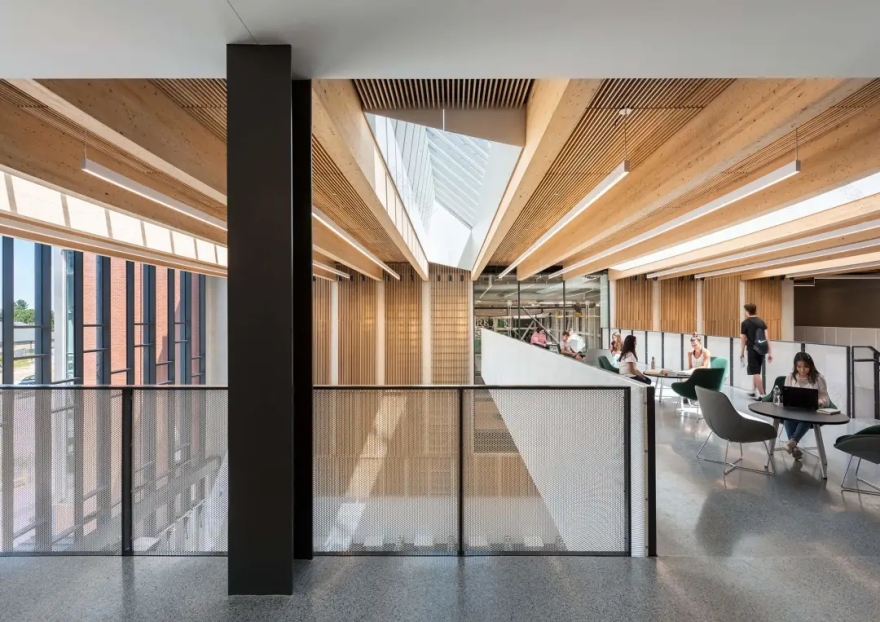 美国比尔里卡纪念高中丨暂无-21