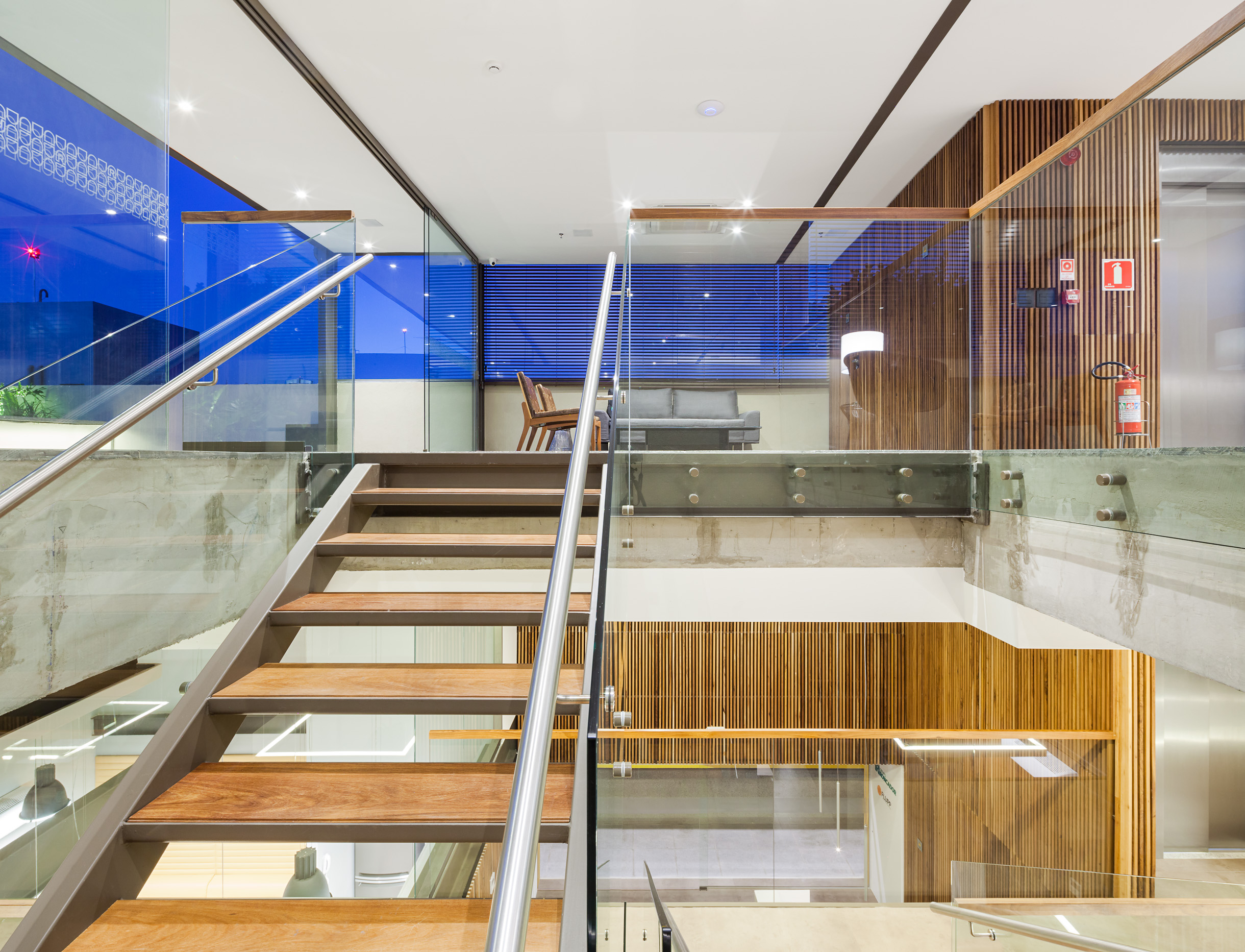 R Office | KIPNIS ARQUITETOS ASSOCIADOS 极简办公空间-23