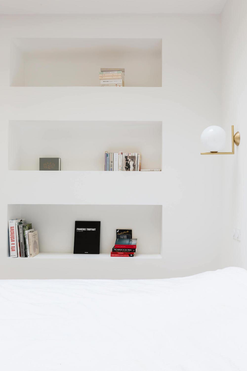 极简巴黎公寓 | 乔纳森·斯泰内展现原始材料与纯粹形态-12