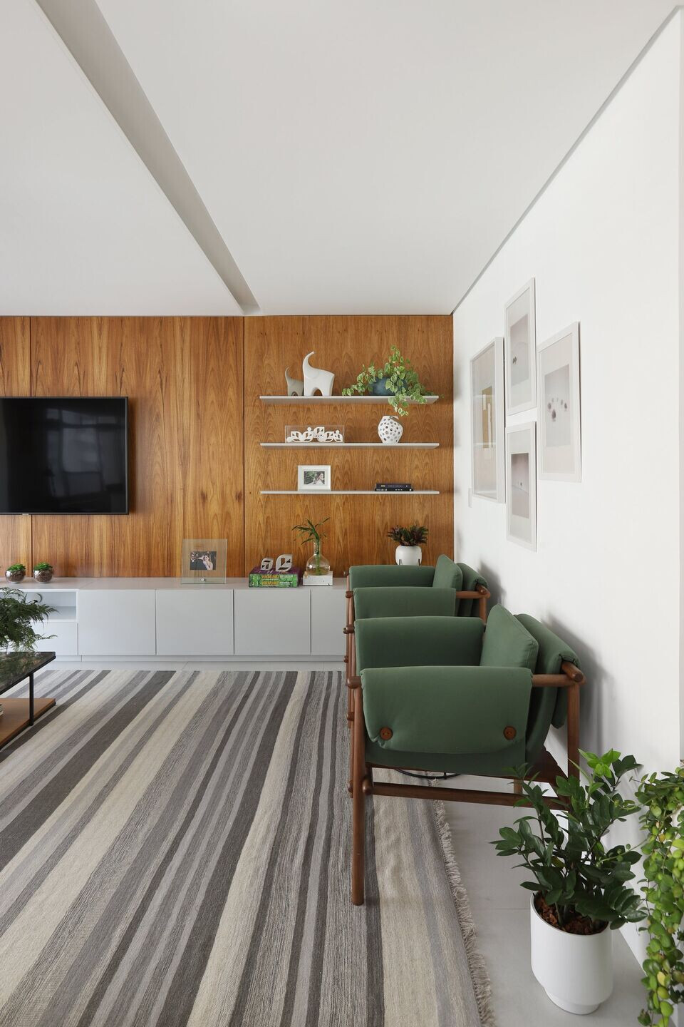 热带风情融入圣保罗公寓丨巴西圣保罗丨Dirani e Marchió-8