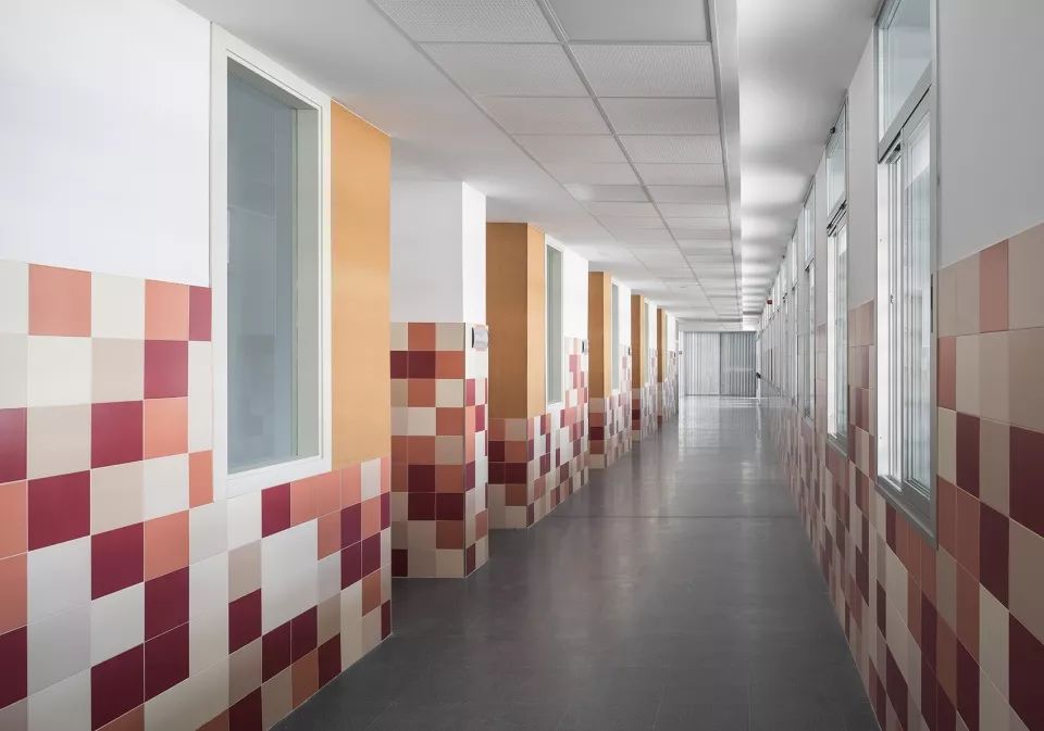 经济不稳定下的儿童乐园——西班牙 Eucaliptus 学校-43