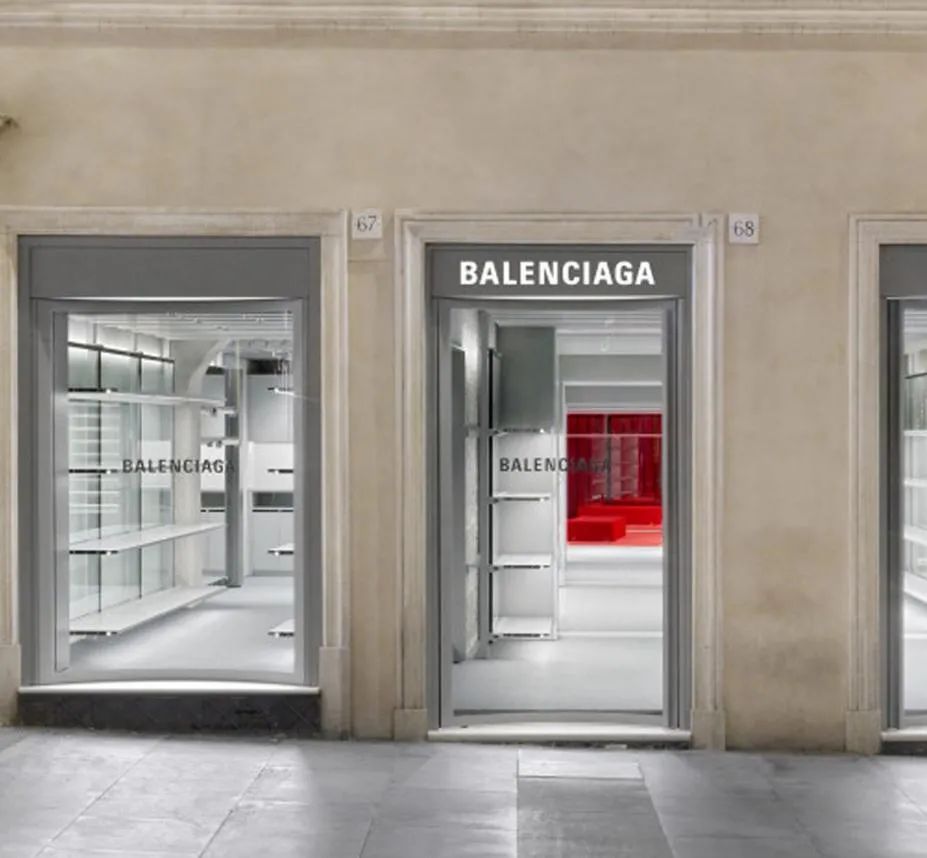 【558期】巴黎世家（BALENCIAGA）罗马旗舰店设计，保留历史痕迹的美感-31