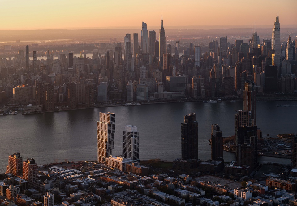 OMA 设计的纽约 EAGLE + WEST 住宅塔楼，巧妙解决空间限制问题-3