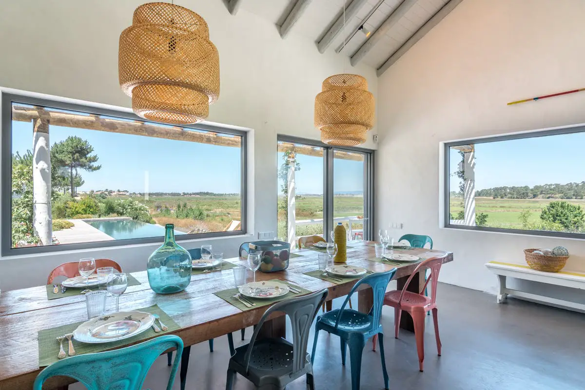 葡萄牙度假别墅 | 色彩斑斓的泳池边天堂-4