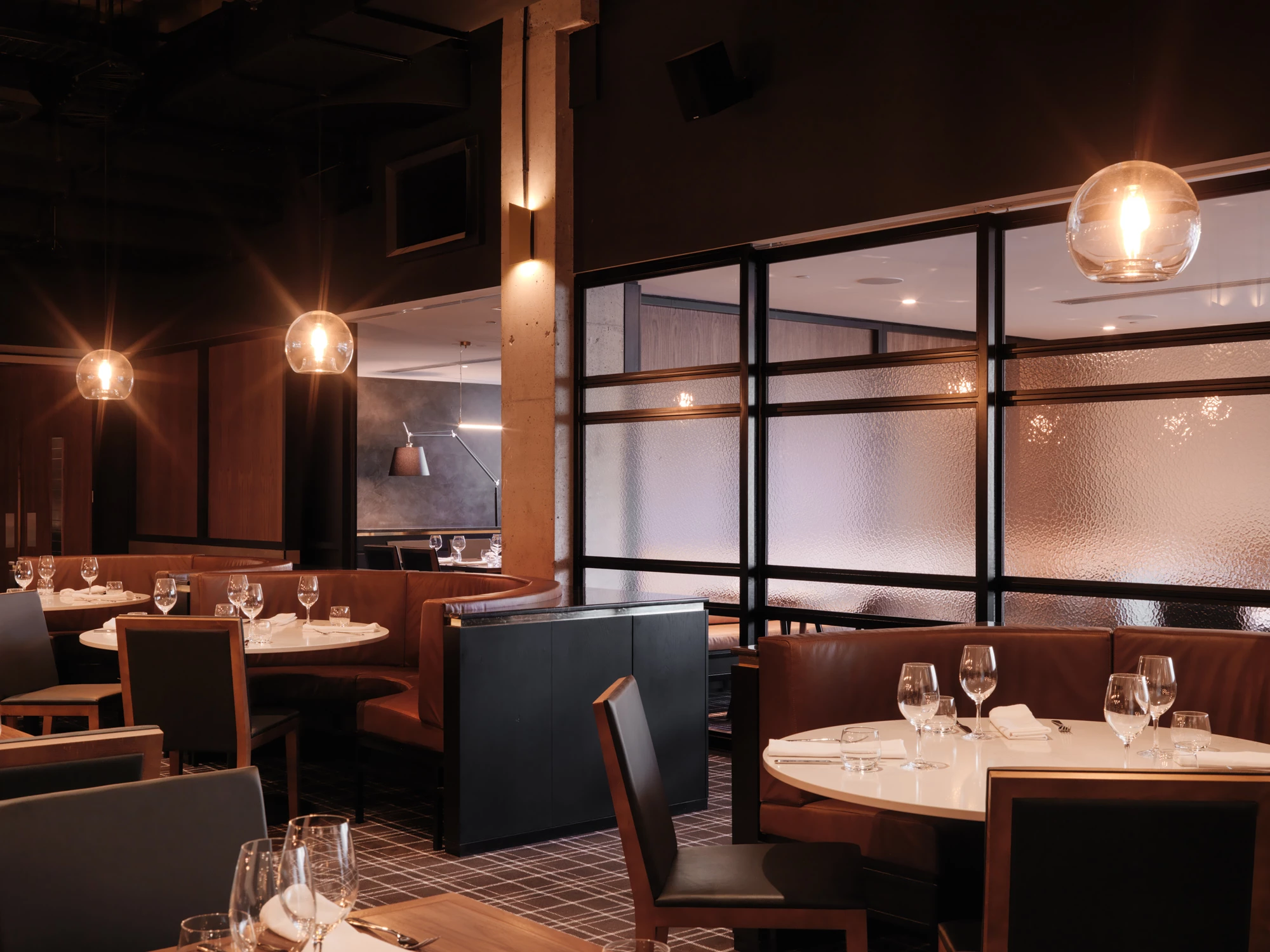 Landini Associates 重塑 Adelaide Hilton 酒店餐厅设计-23