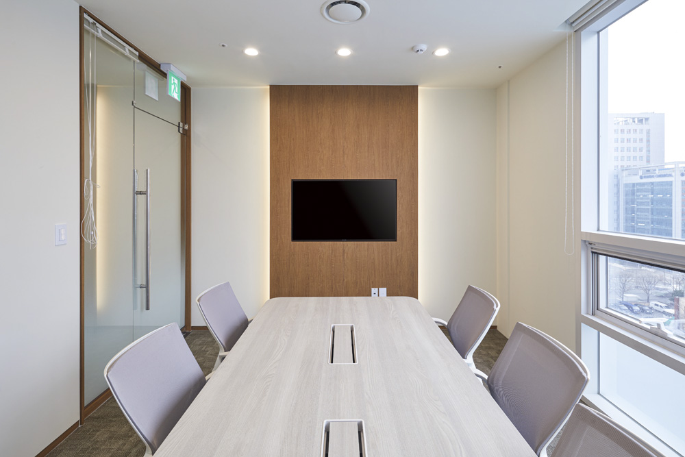 现代简约 30 坪办公空间设计-5