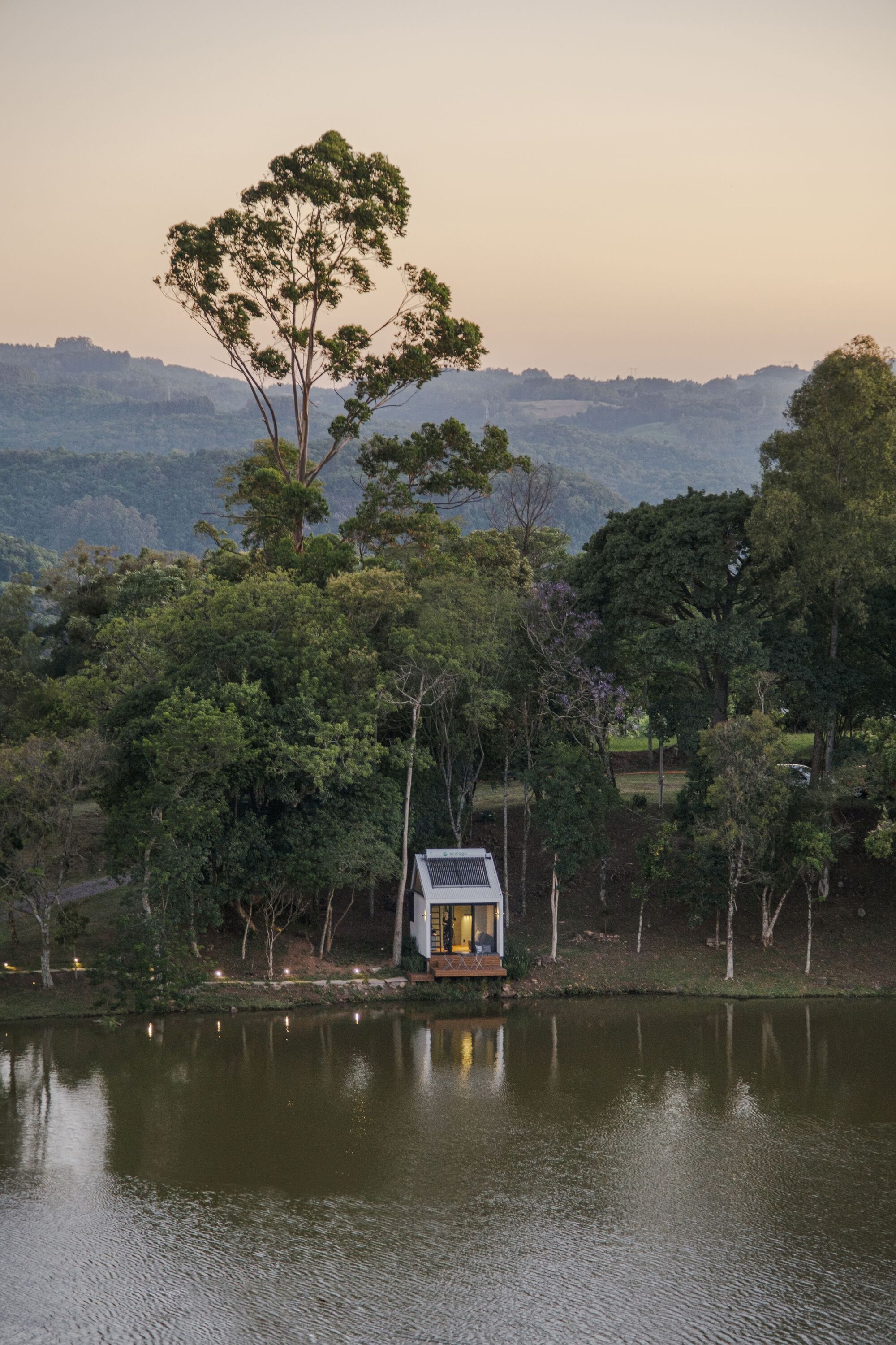 山谷中的避难所丨巴西南里奥格兰德丨Oazo + Zanesco Arquitetura-19