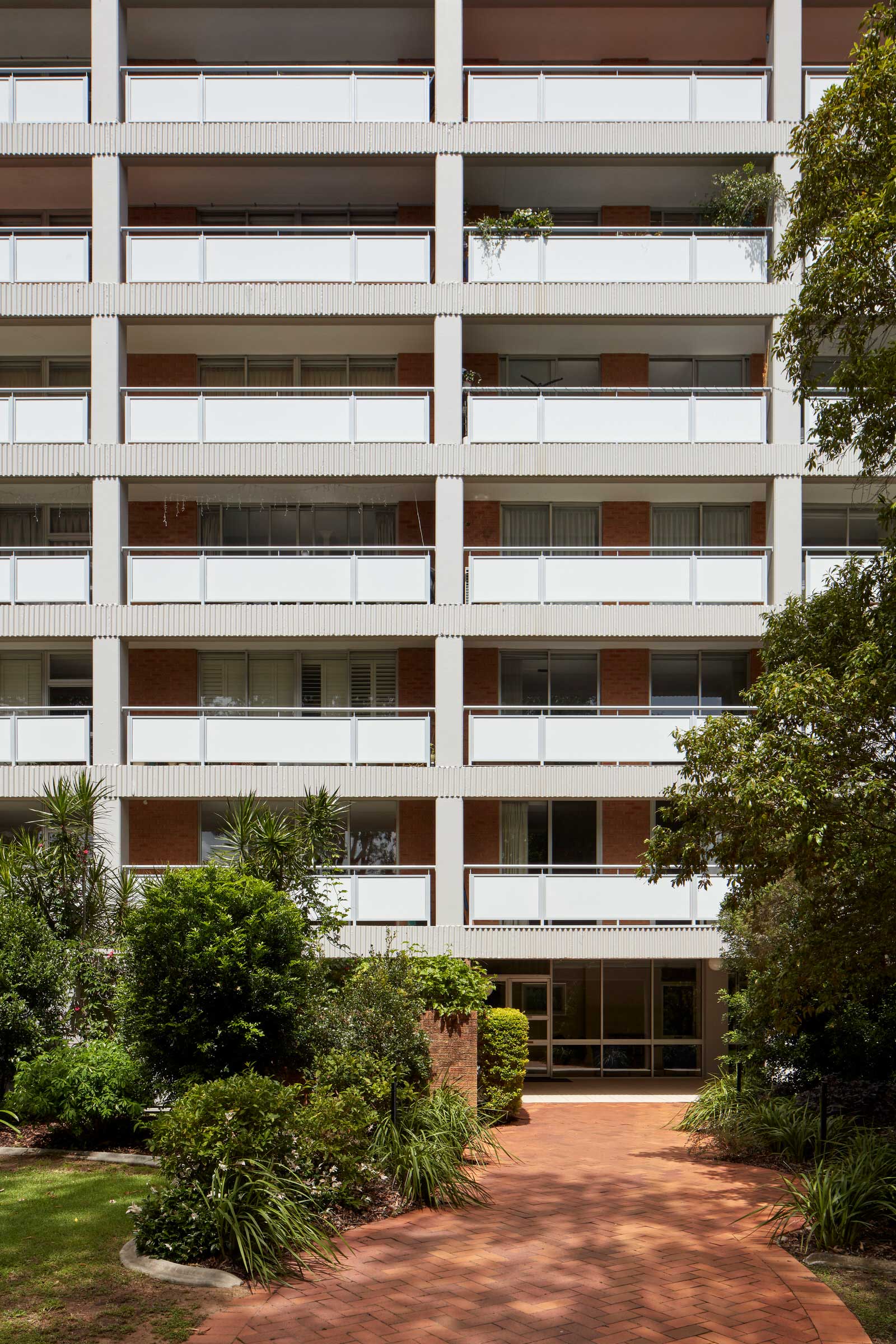 复古现代风公寓翻新 · 贝蒙特公寓改造丨澳大利亚布里斯班丨KIN Architects-19