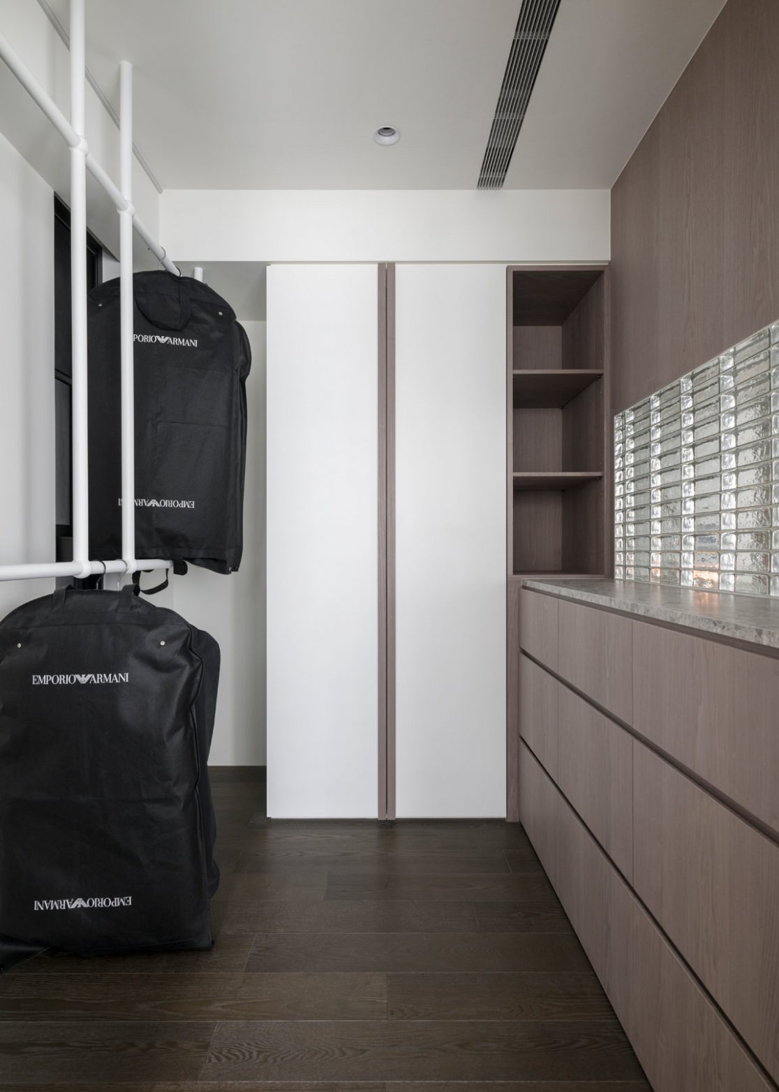 品味人生 · 馥閣設計 & 拾卓設計 & JOSUIa 軟裝丨中国台北丨FUGE馥閣設計,XIZO拾卓設計,JOSUIa軟裝-35