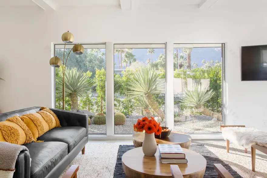 Palm Springs 白色别墅的异域风情设计-2