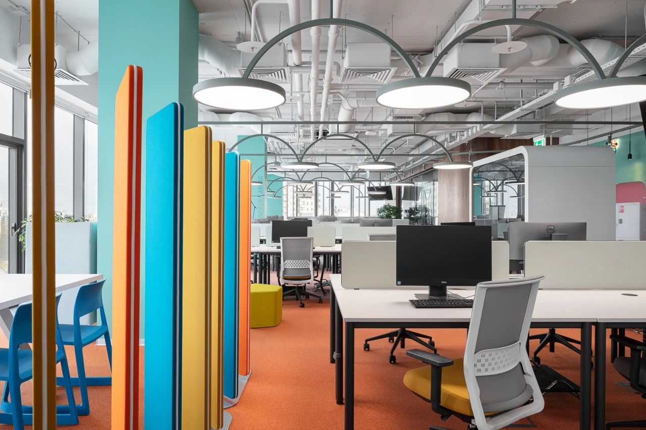 美学聚场娱乐办公设计-25